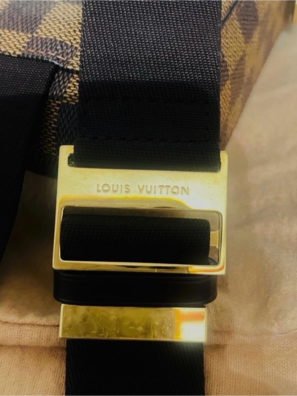 Louis Vuitton Brown Damier Ebene Checker Crossbody Pouch - Picture 11 of 12